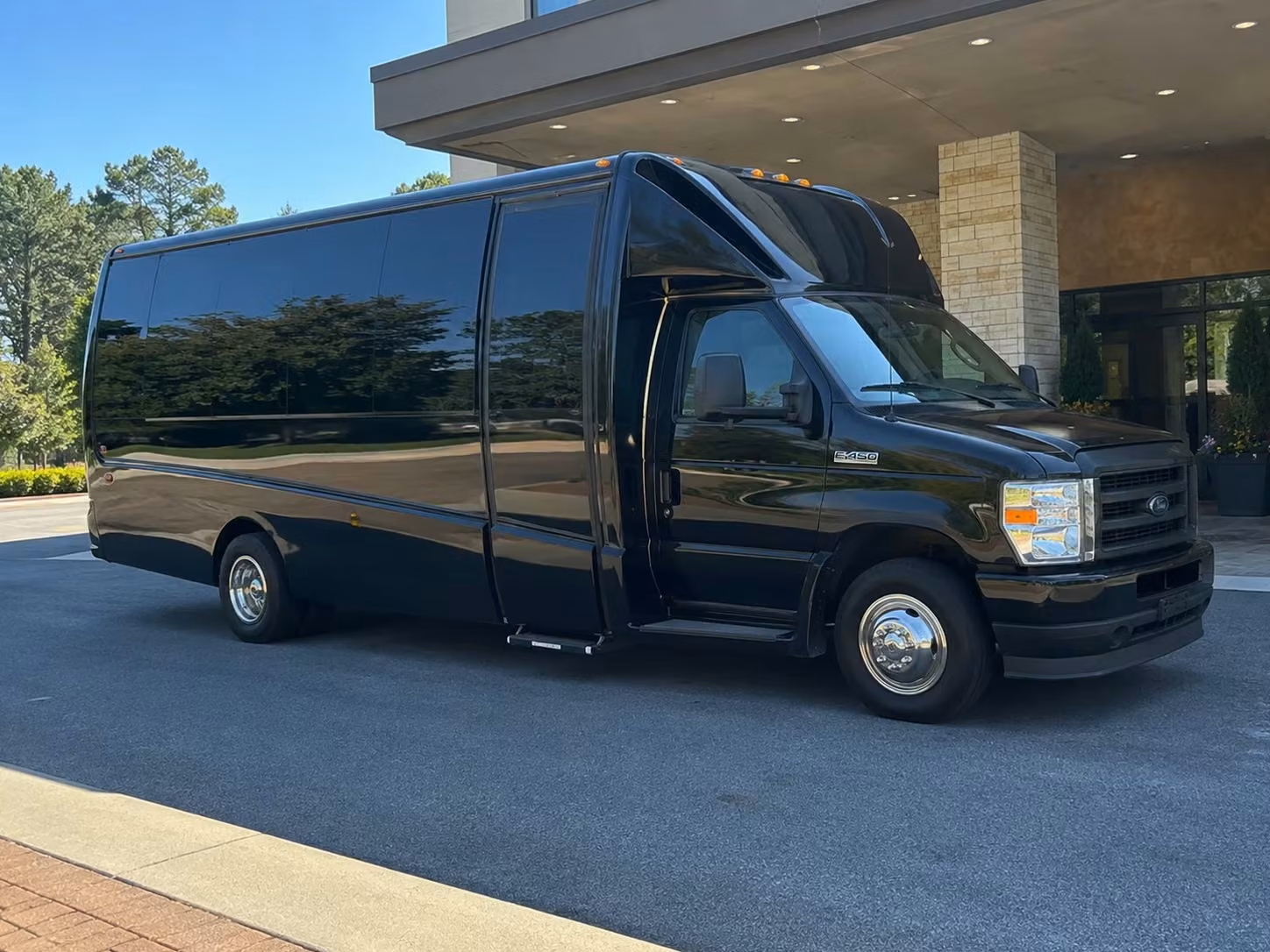 18 passenger minibus